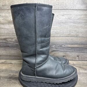 UGG Classic Tall Black Leather Boots Womens Size 6 S/N 1006591